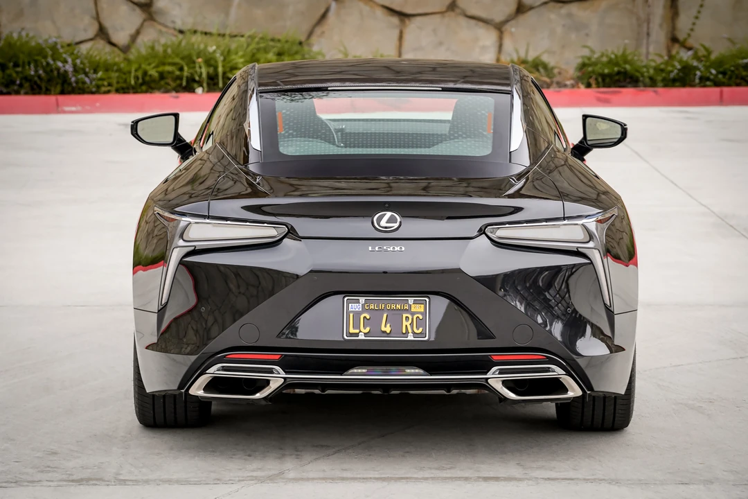 2020 Lexus LC - Image 7 of 31