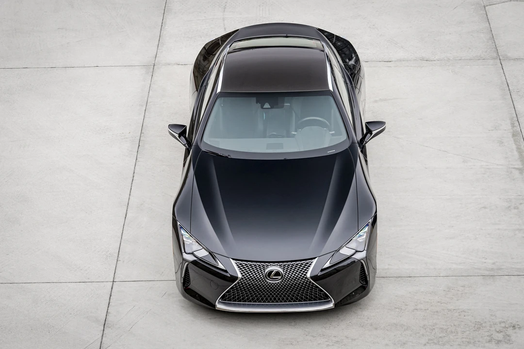2020 Lexus LC - Image 15 of 31
