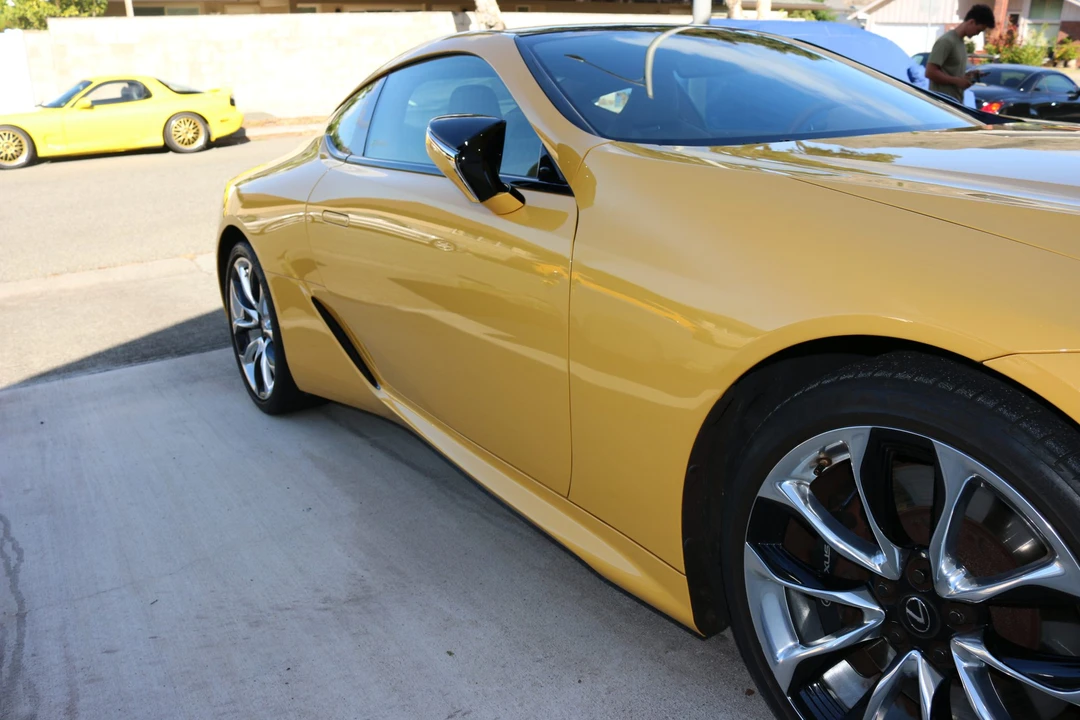 2020 Lexus LC - Image 14 of 31