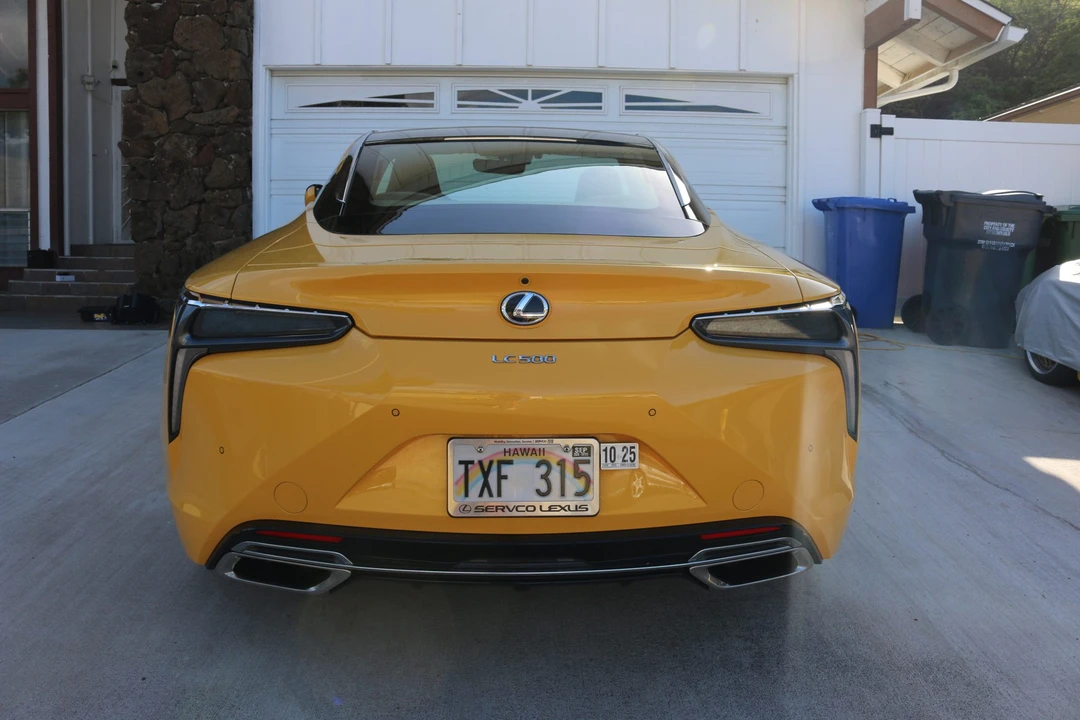 2020 Lexus LC - Image 13 of 31
