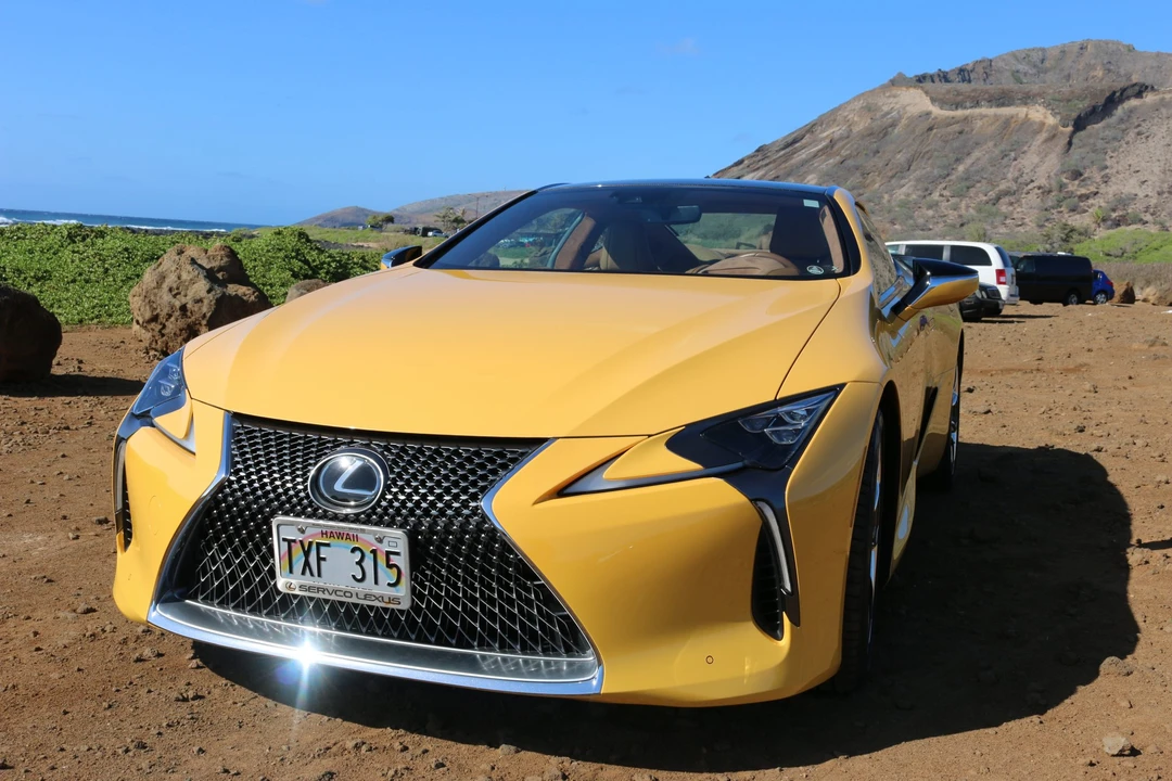 2020 Lexus LC - Image 2 of 31