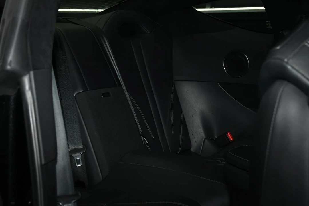 2020 Lexus LC - Image 31 of 31