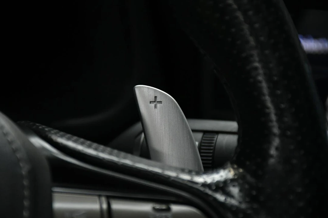 2020 Lexus LC - Image 22 of 31