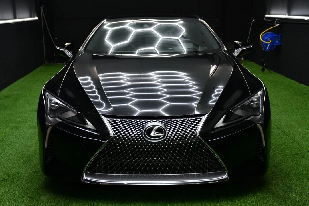 2020 Lexus LC - Image 8 of 31