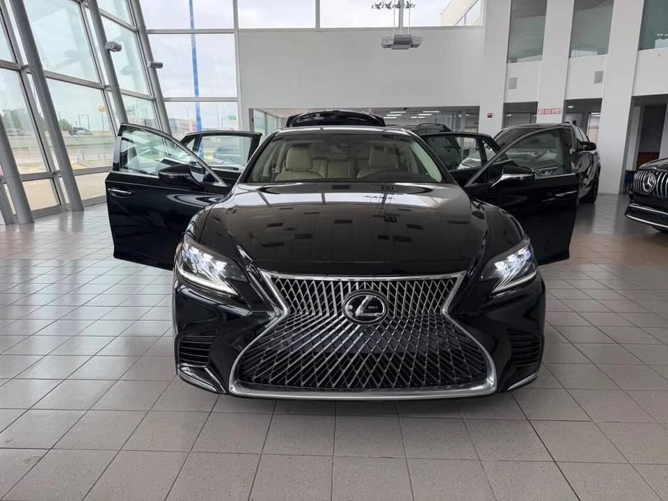 2020 Lexus LS 5th Gen - Image 8 of 20