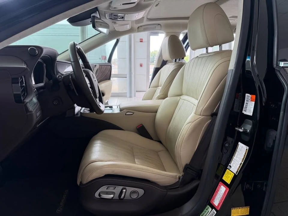 2020 Lexus LS 5th Gen - Image 15 of 20