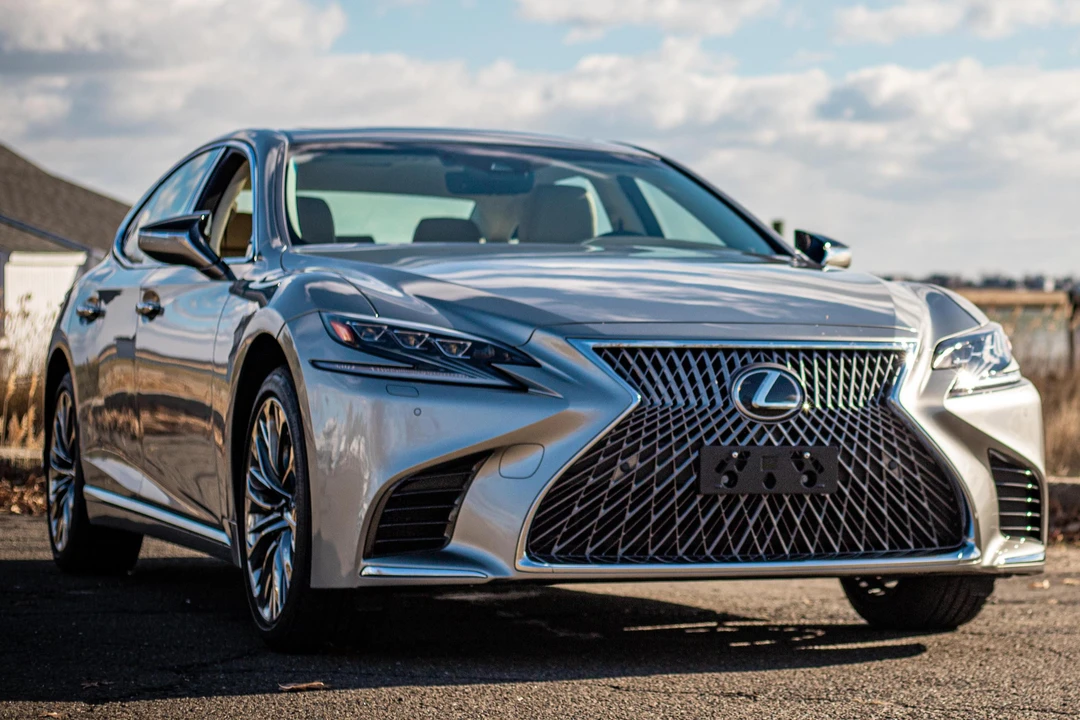 2020 Lexus LS 5th Gen - Image 3 of 31
