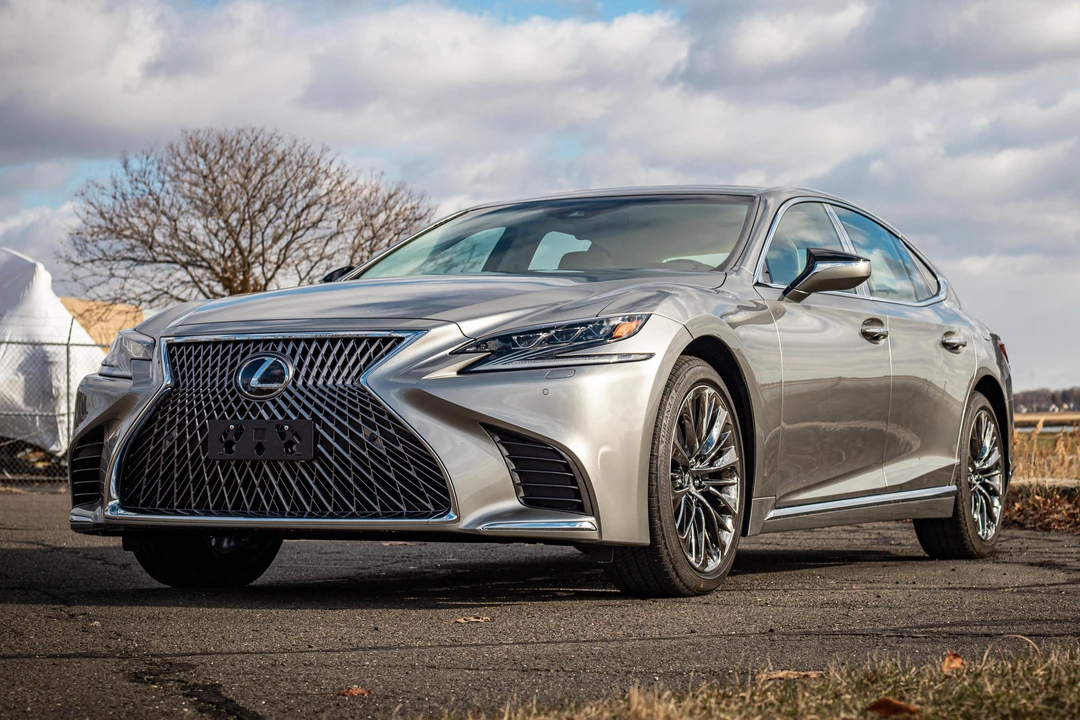2020 Lexus LS 5th Gen - Image 6 of 31
