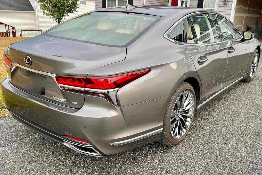 2020 Lexus LS 5th Gen - Image 4 of 31