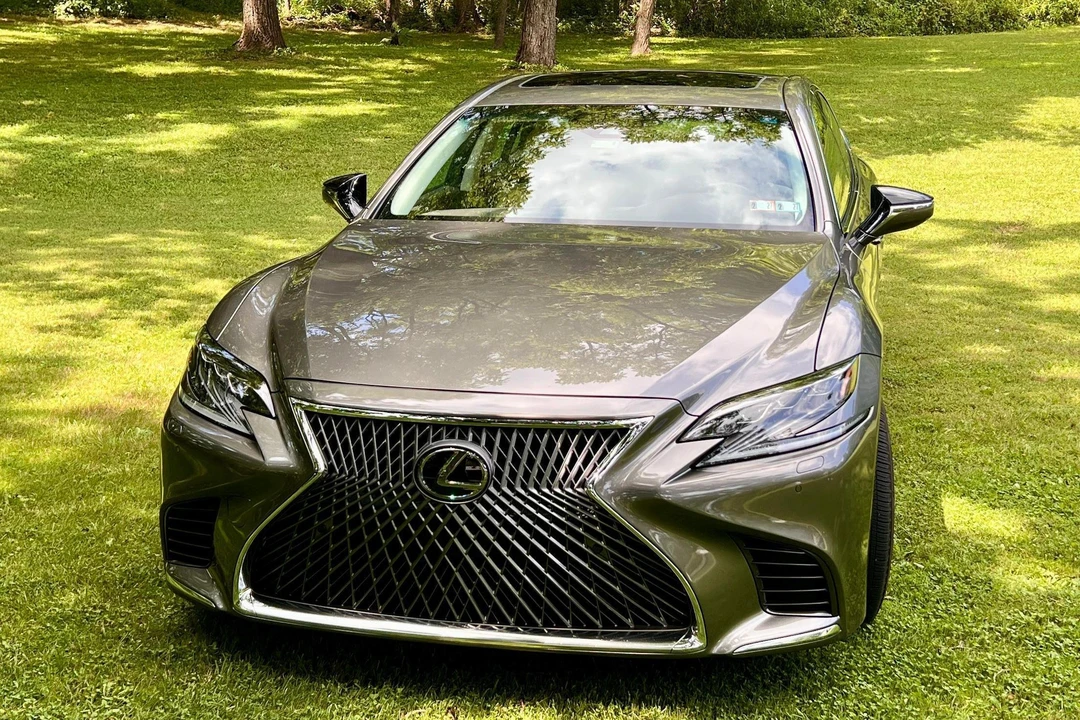 2020 Lexus LS 5th Gen - Image 2 of 31