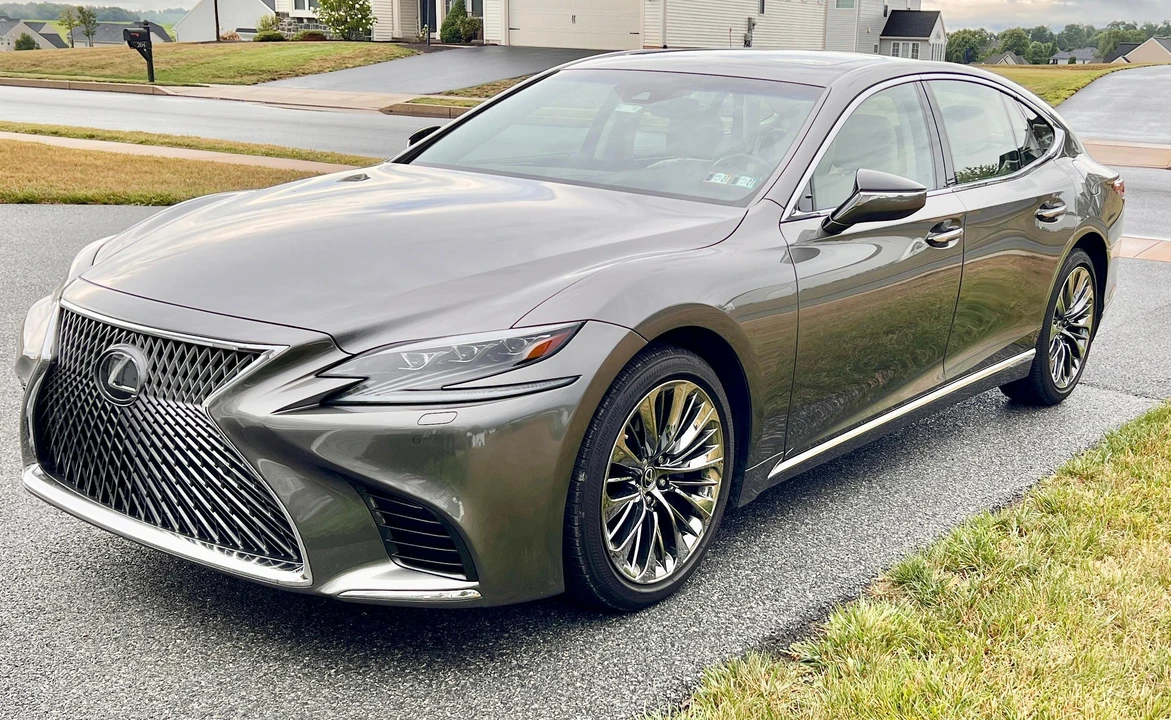 2020 Lexus LS 5th Gen - Image 7 of 31