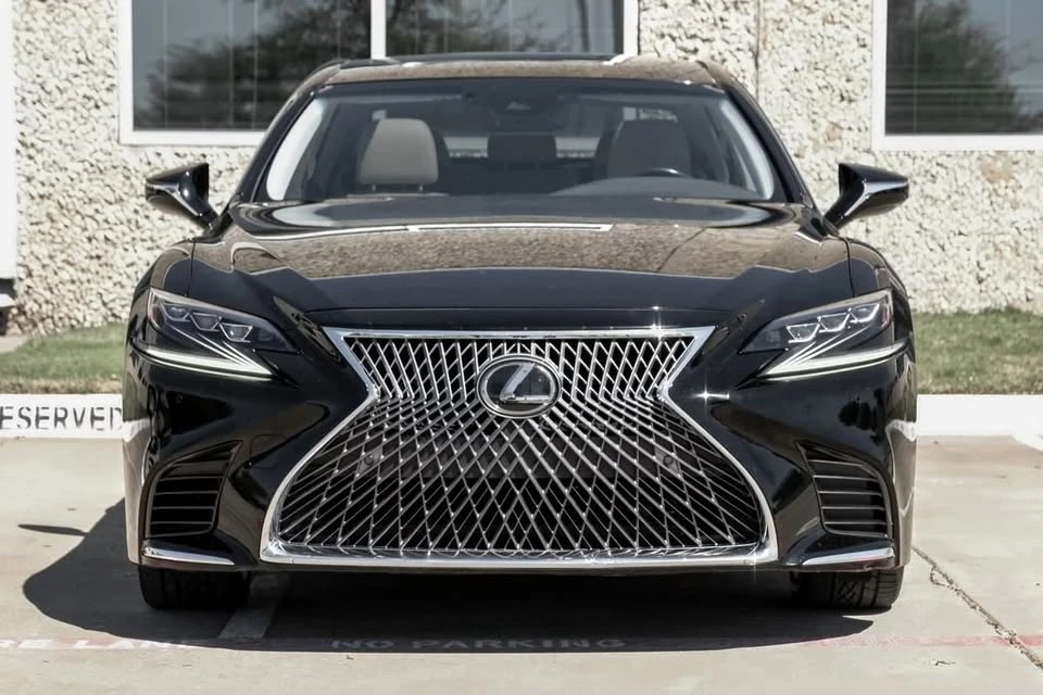 2020 Lexus LS 5th Gen - Image 5 of 18