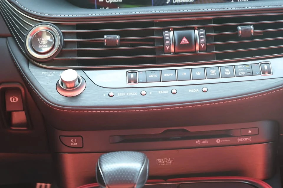 2020 Lexus LS 5th Gen - Image 20 of 20
