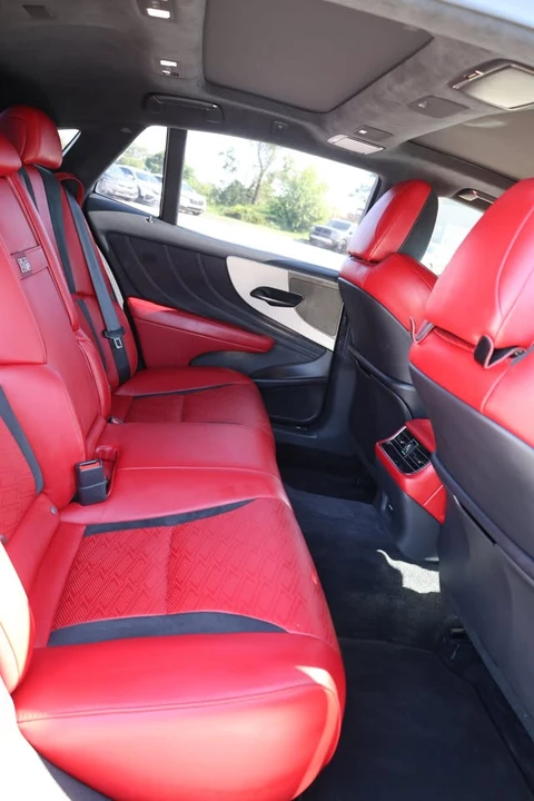 2020 Lexus LS 5th Gen - Image 15 of 20