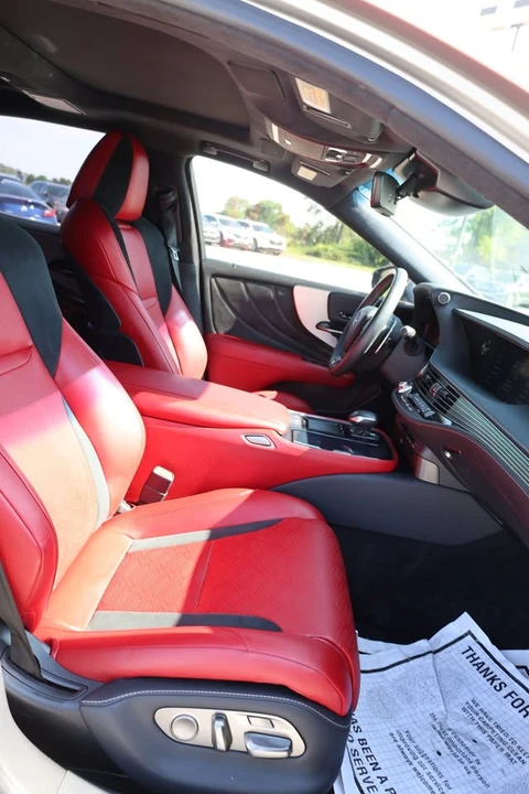 2020 Lexus LS 5th Gen - Image 14 of 20