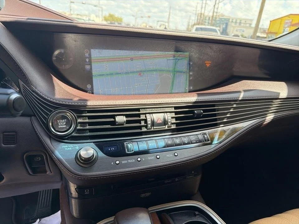 2020 Lexus LS 5th Gen - Image 9 of 20