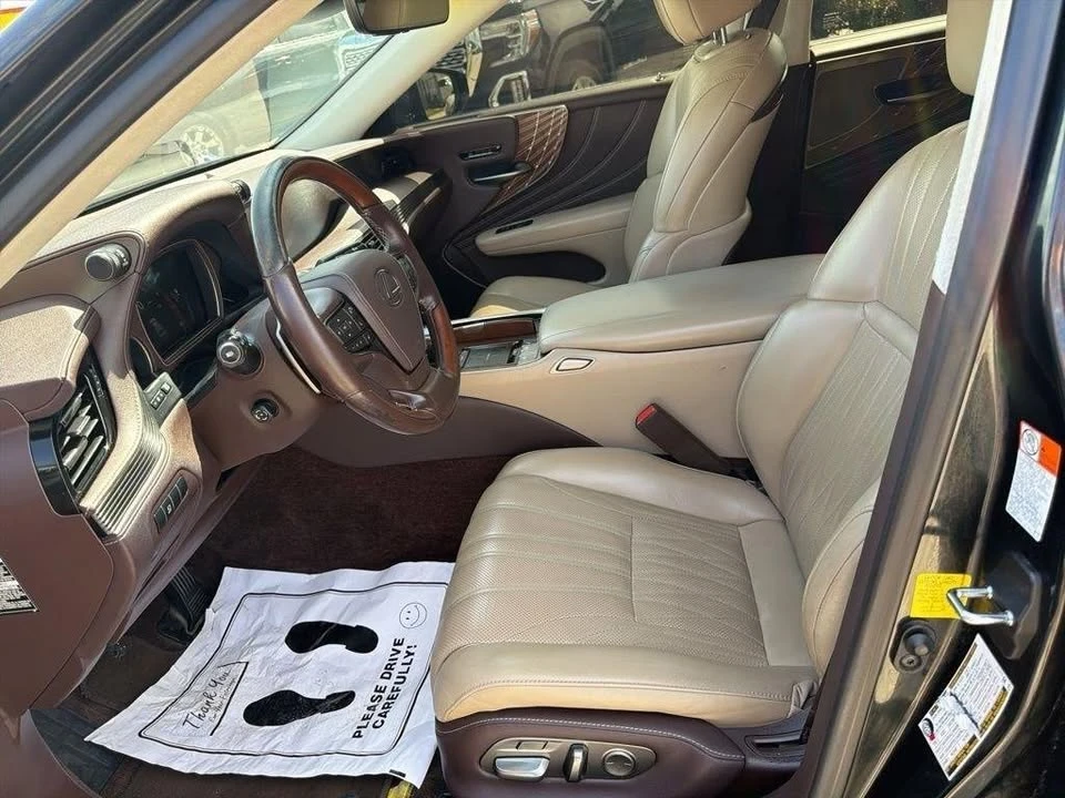 2020 Lexus LS 5th Gen - Image 7 of 20