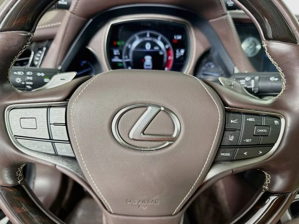 2020 Lexus LS 5th Gen - Image 8 of 20