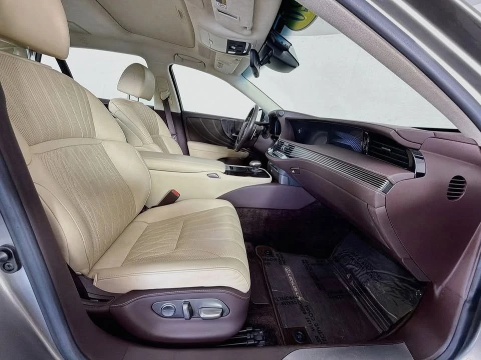 2020 Lexus LS 5th Gen - Image 12 of 20