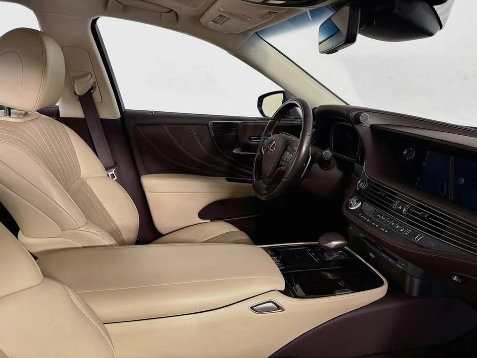 2020 Lexus LS 5th Gen - Image 14 of 20
