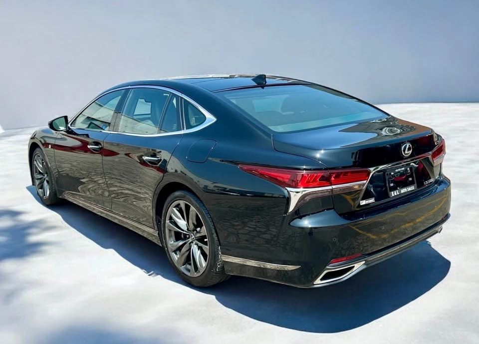 2020 Lexus LS 5th Gen - Image 4 of 17