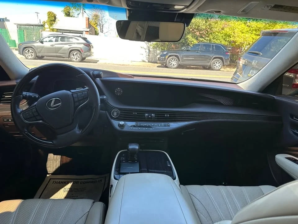 2020 Lexus LS 5th Gen - Image 8 of 13