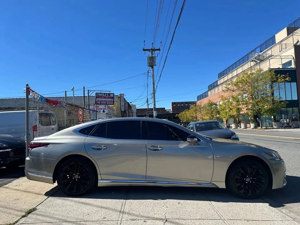 2020 Lexus LS 5th Gen - Image 5 of 13