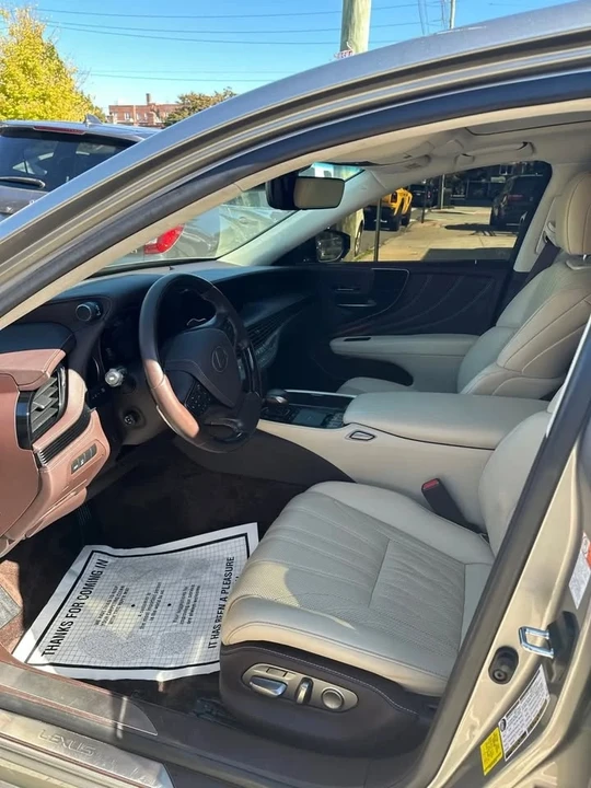 2020 Lexus LS 5th Gen - Image 10 of 13