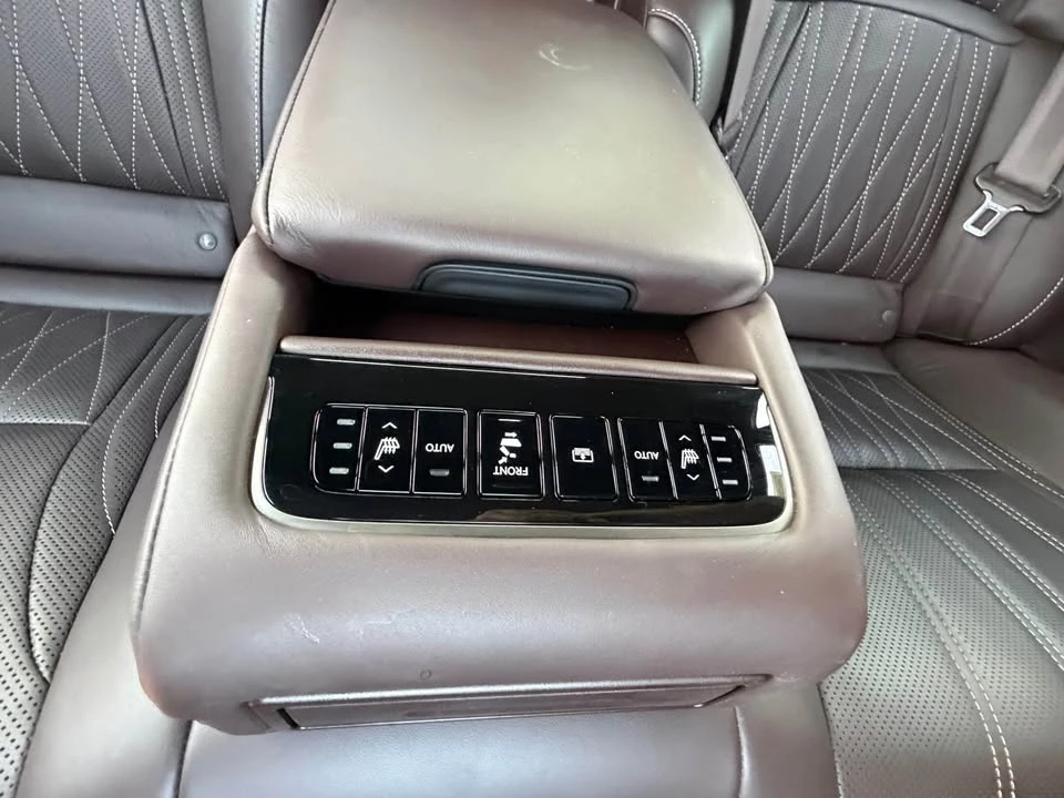 2020 Lexus LS 5th Gen - Image 14 of 14
