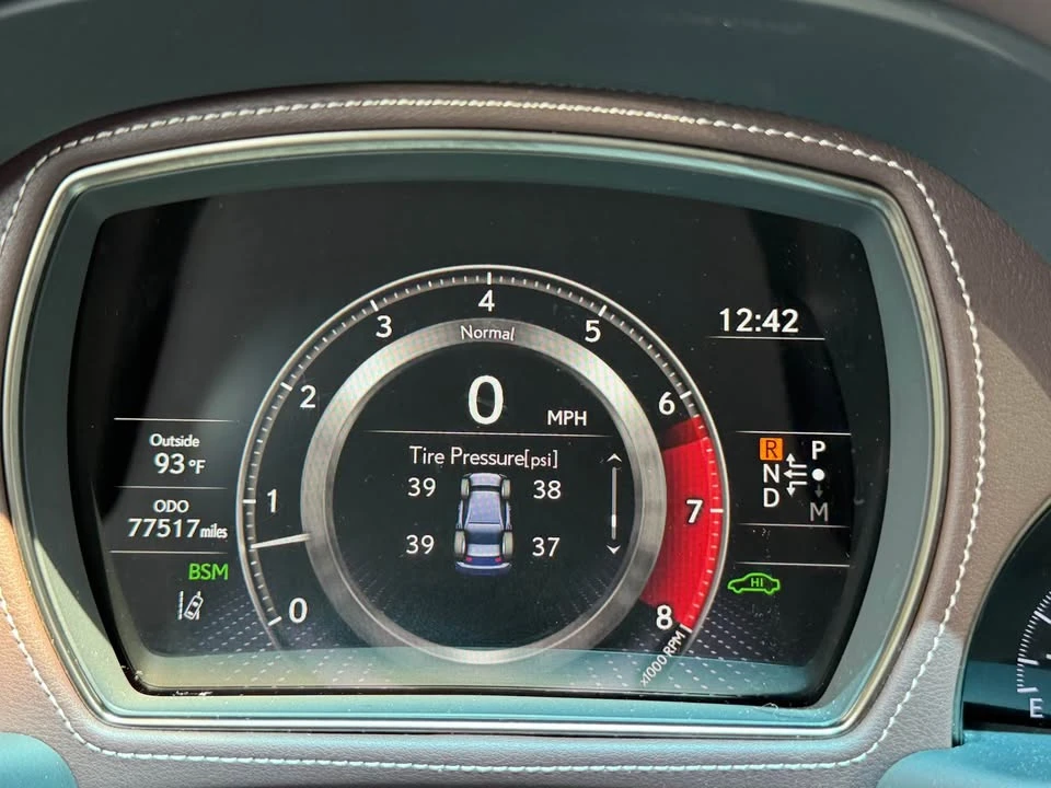 2020 Lexus LS 5th Gen - Image 12 of 14