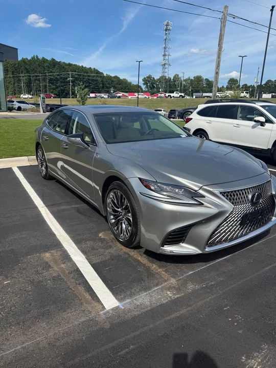 2020 Lexus LS 5th Gen - Image 2 of 8