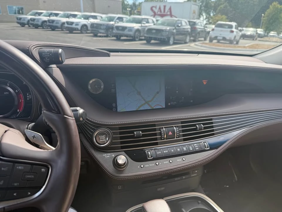 2020 Lexus LS 5th Gen - Image 7 of 8
