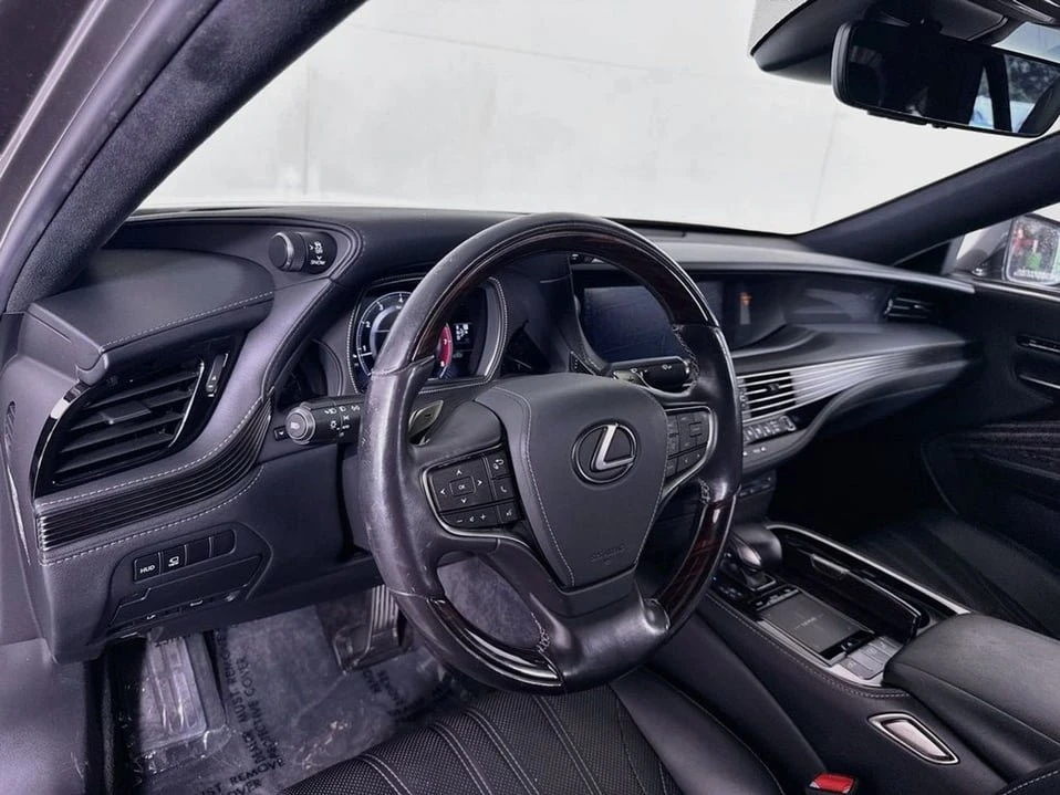 2020 Lexus LS 5th Gen - Image 9 of 20
