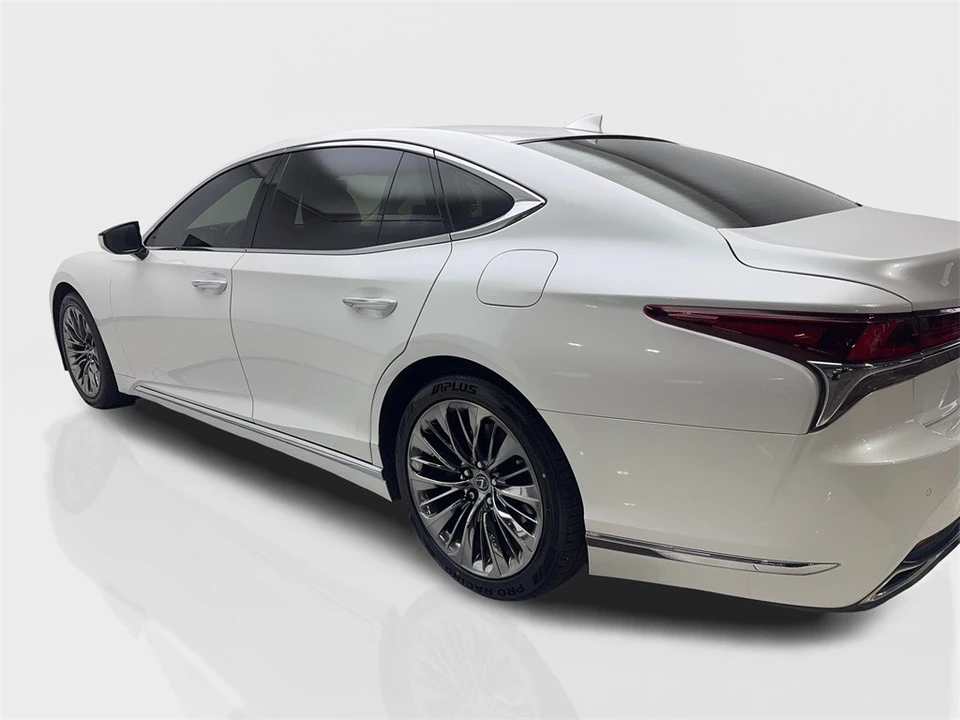 2020 Lexus LS 5th Gen - Image 14 of 21