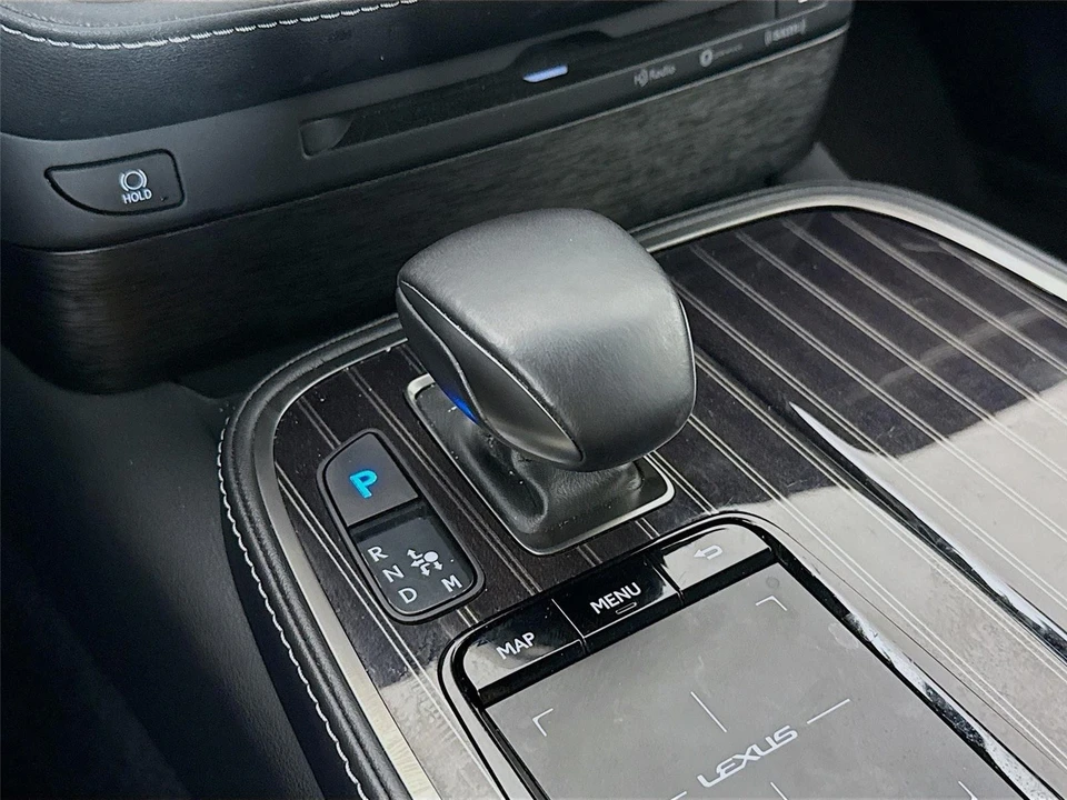 2020 Lexus LS 5th Gen - Image 15 of 21