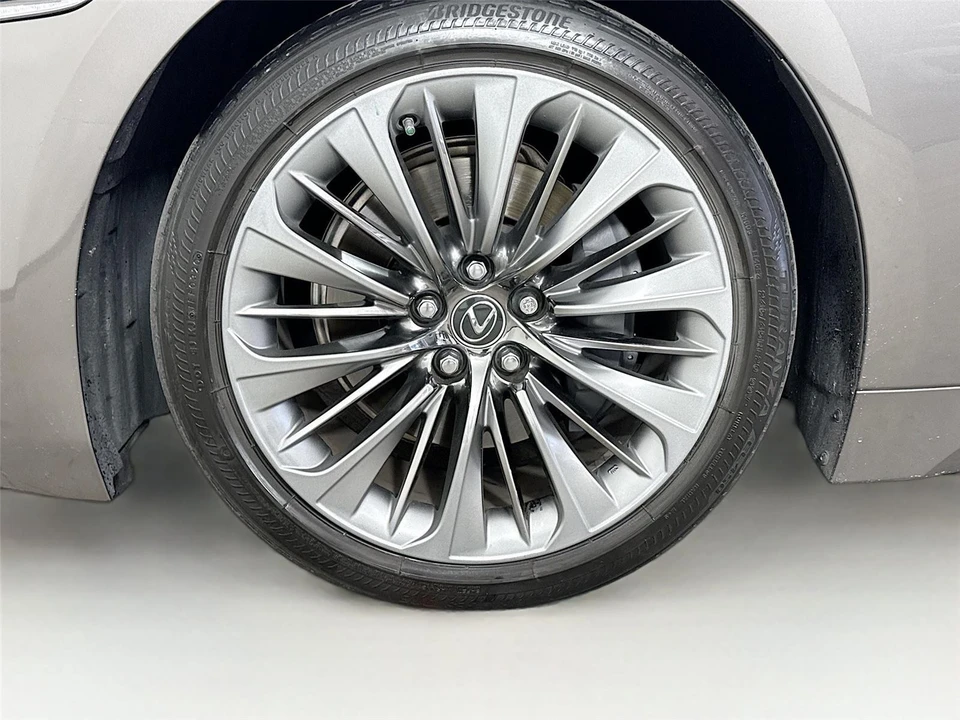 2020 Lexus LS 5th Gen - Image 14 of 14
