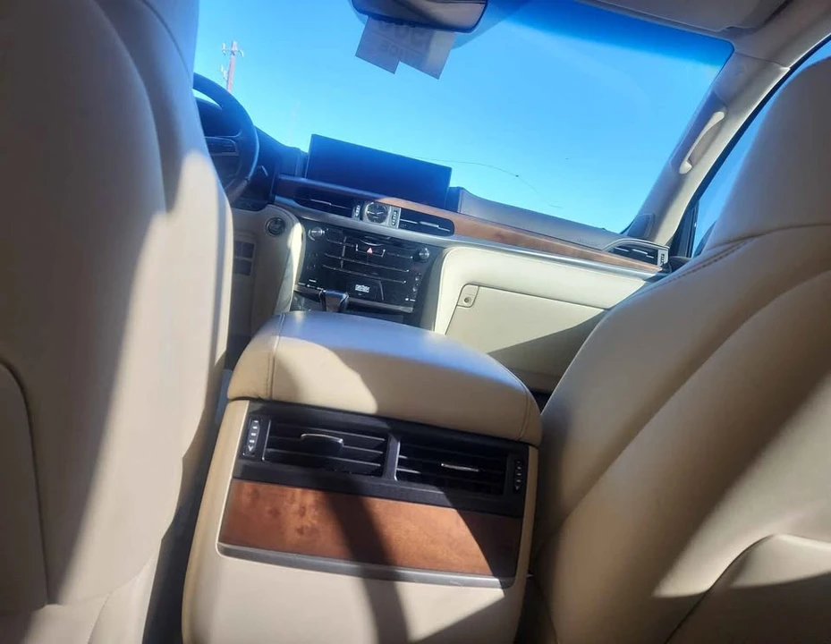 2020 Lexus LX 4th Gen - Image 10 of 15