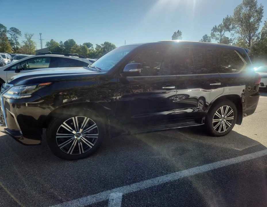 2020 Lexus LX 4th Gen - Image 4 of 15