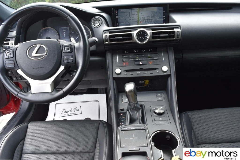 2020 Lexus RC - Image 15 of 24