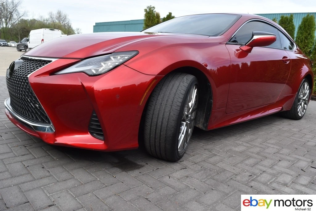 2020 Lexus RC - Image 9 of 24