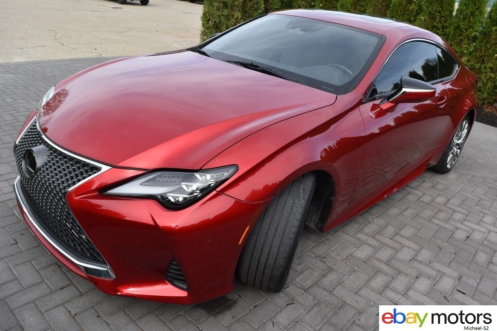 2020 Lexus RC - Image 10 of 24