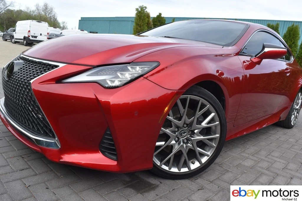 2020 Lexus RC - Image 22 of 24