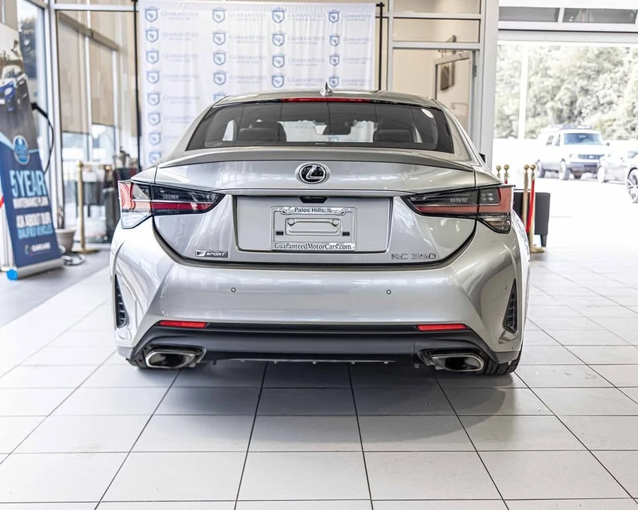 2020 Lexus RC - Image 5 of 16