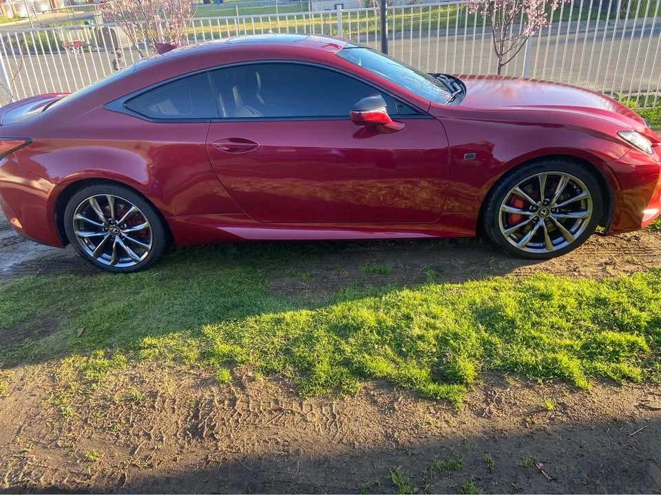 2020 Lexus RC - Image 2 of 8