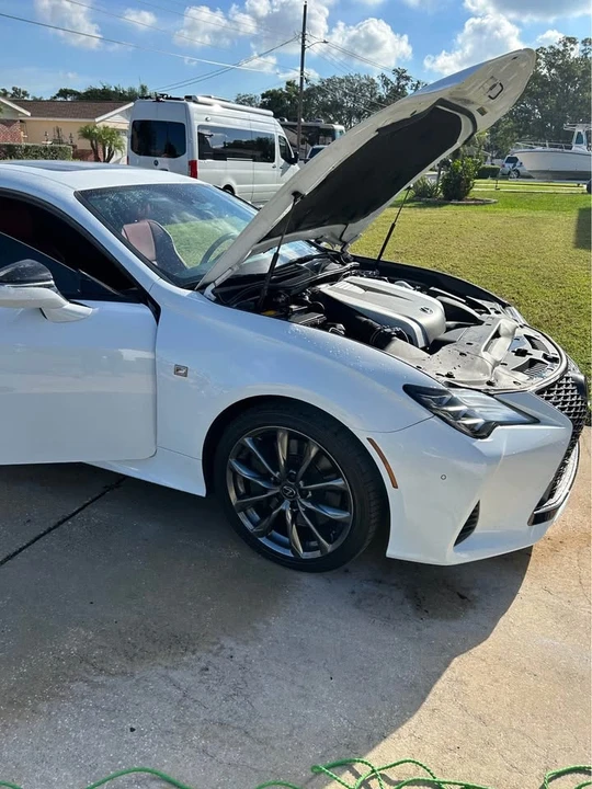 2020 Lexus RC F - Image 14 of 19