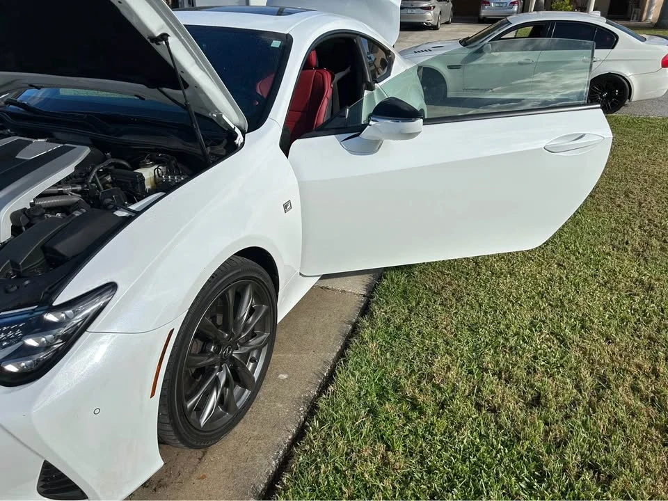 2020 Lexus RC F - Image 17 of 19
