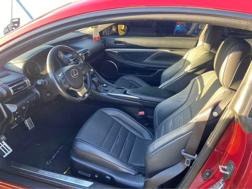 2020 Lexus RC - Image 4 of 8