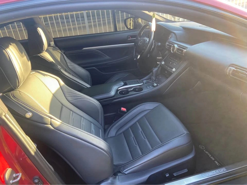 2020 Lexus RC - Image 5 of 8