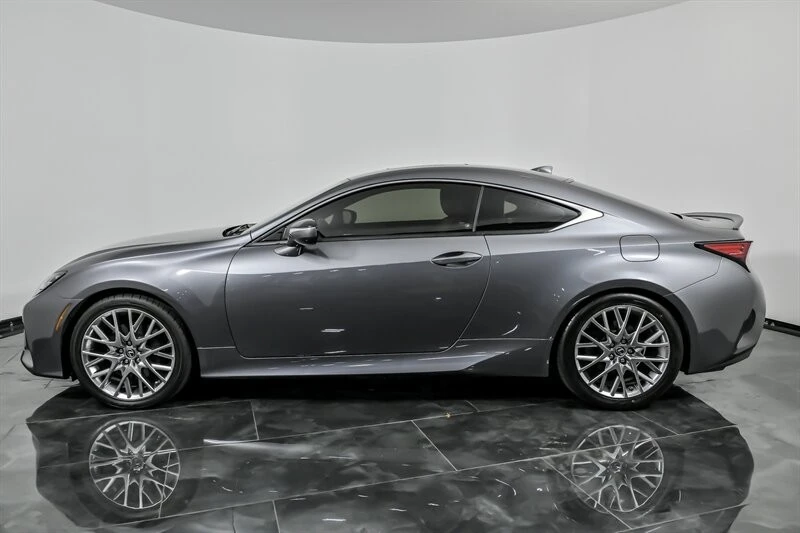 2020 Lexus RC - Image 7 of 21