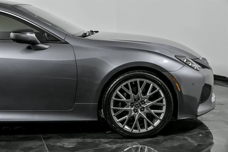 2020 Lexus RC - Image 14 of 21